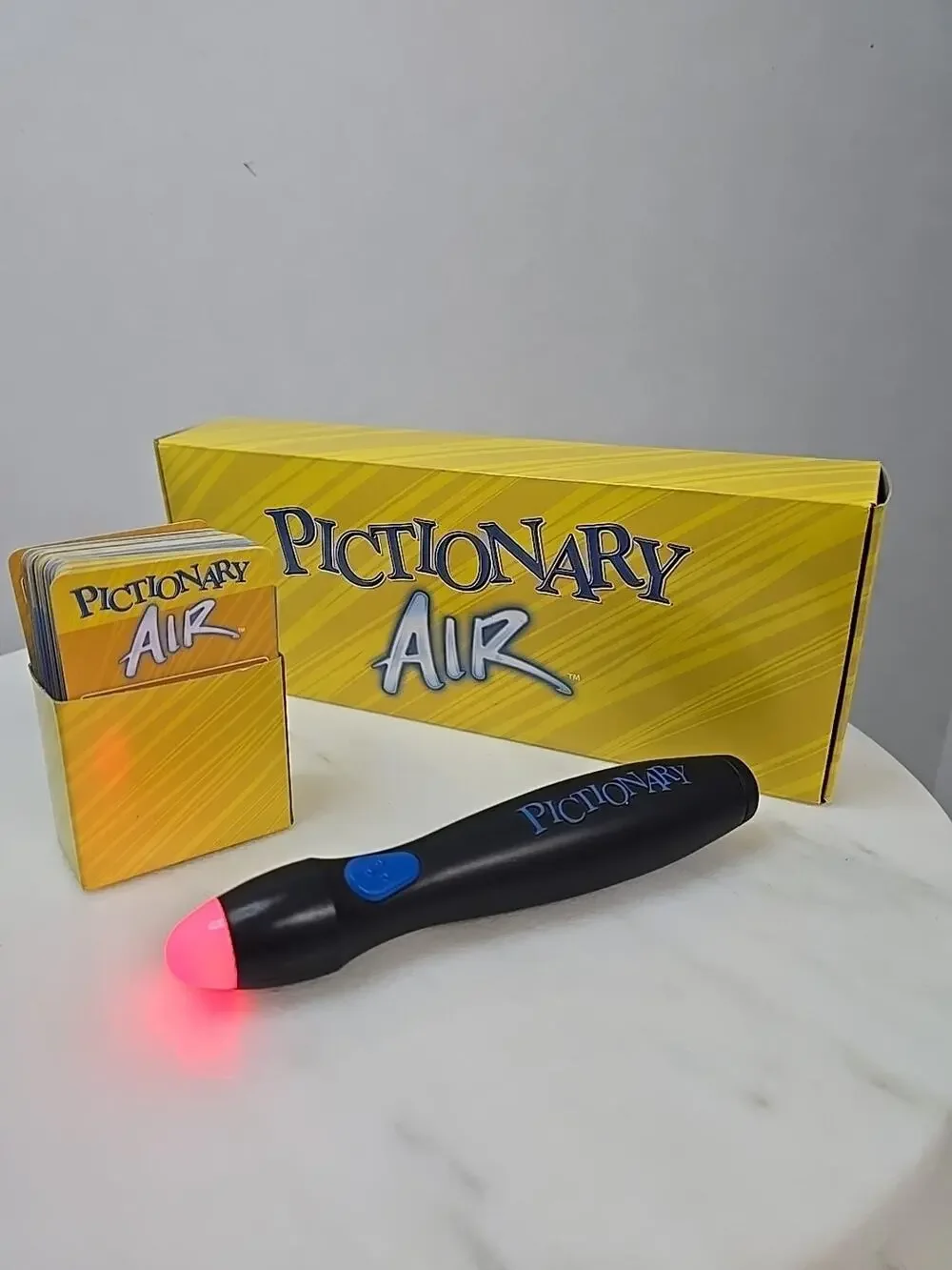 Mattel Pictionary Air Interactive Drawing Game with Light Pen Tested And Working